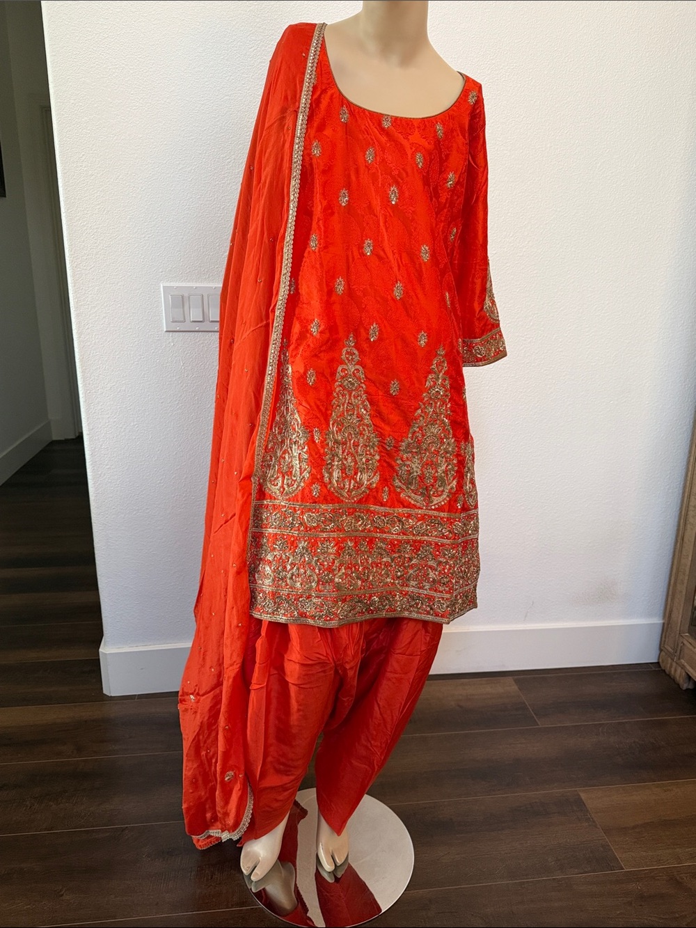 Brand New Women’s Silk Suit
